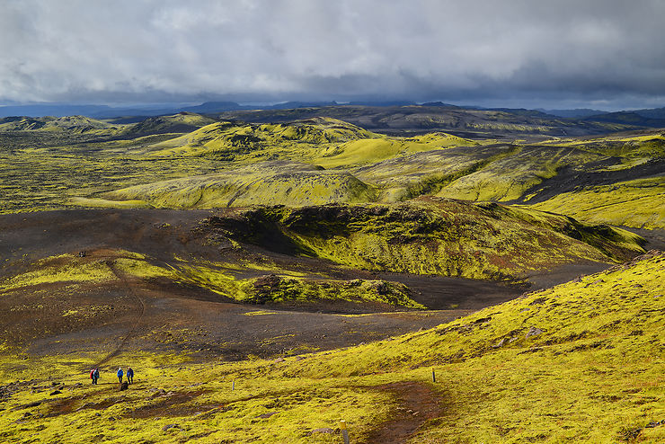 La côte sud de l’Islande, de sable noir et de falaises