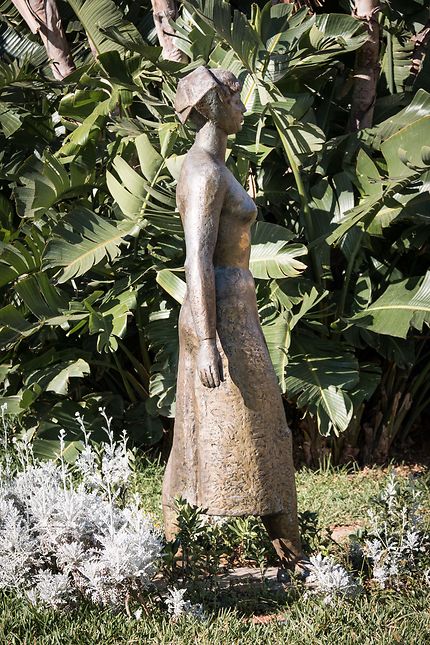 Alger - Jardin Sofia - Statue