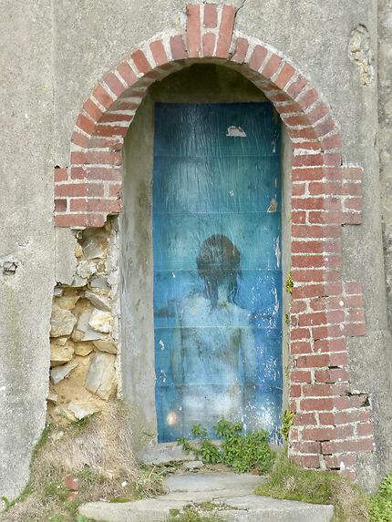 Street art mystérieux au Manoir 