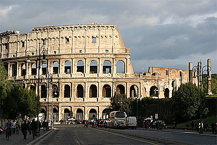 Le Colisée de Rome en fin d'après midi