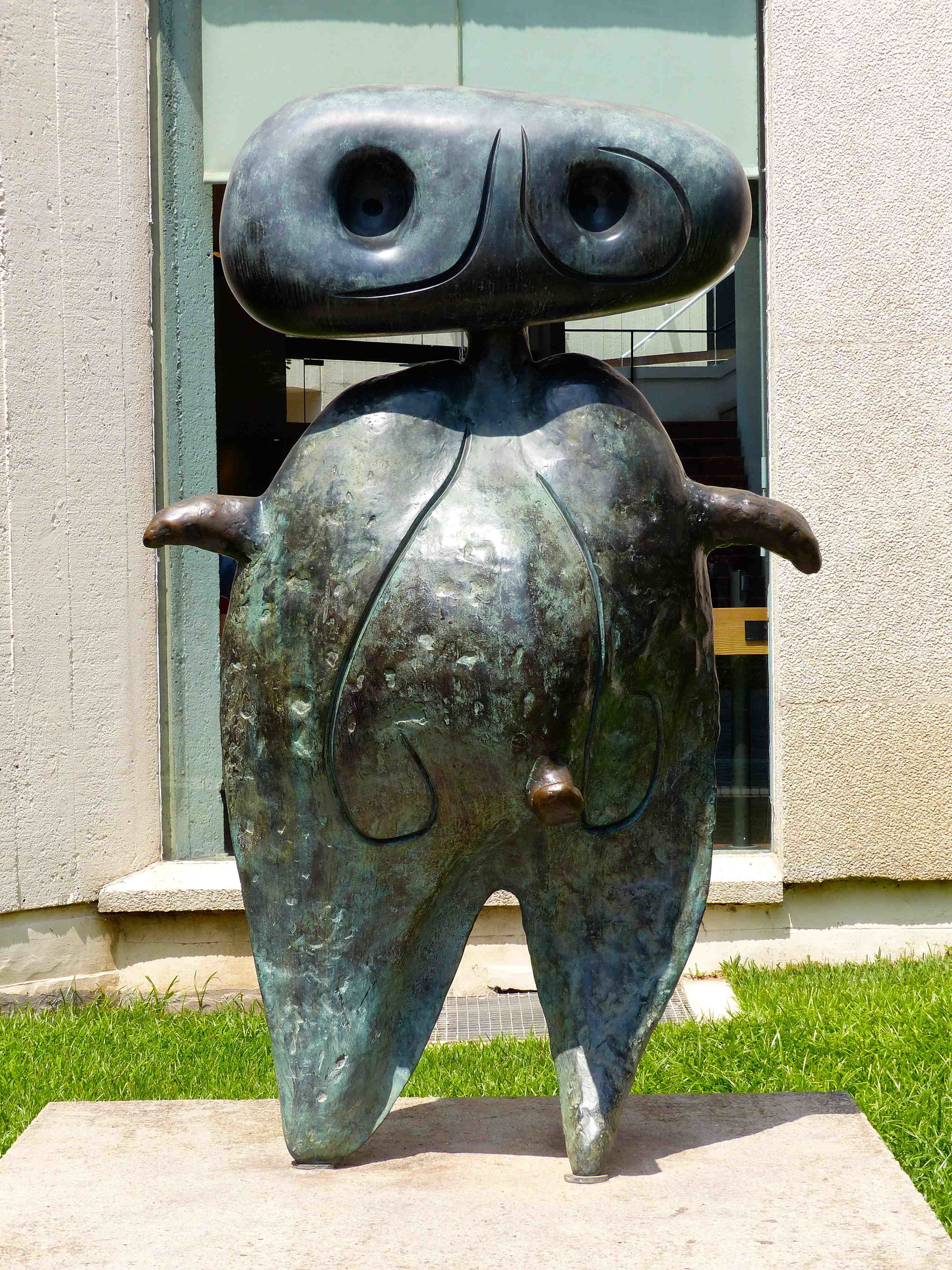 Fondation Joan Miro - Statue