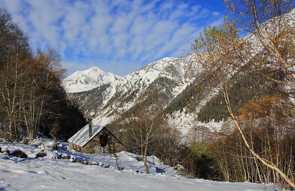 Dans les Hautes Pyrénées, teintes d'automne et blancheur hivernale - jem