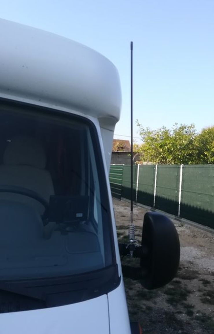 Fixation sans perçage d'une antenne cibi ? : Forum Camping-car - Routard.com