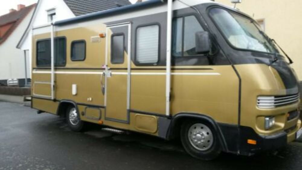 Re: Camping Car Américain Intégral (Poids lourd) - winnebago1