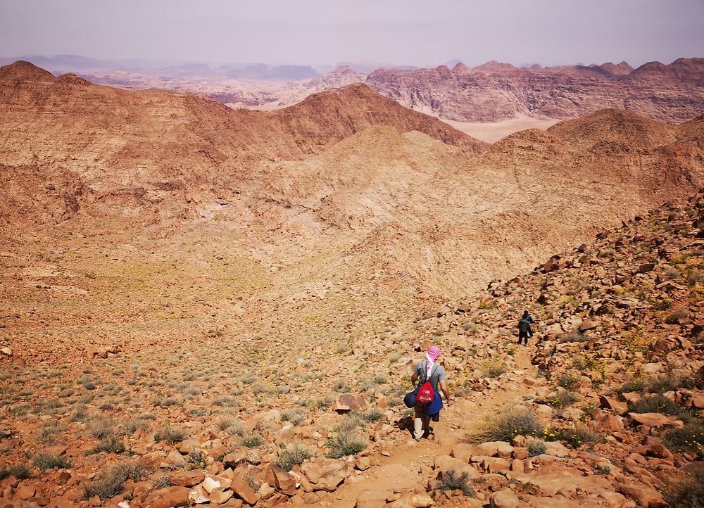 5 jours inoubliables dans le désert de Wadi Rum avec WILD WADI RUM - Joh et Max