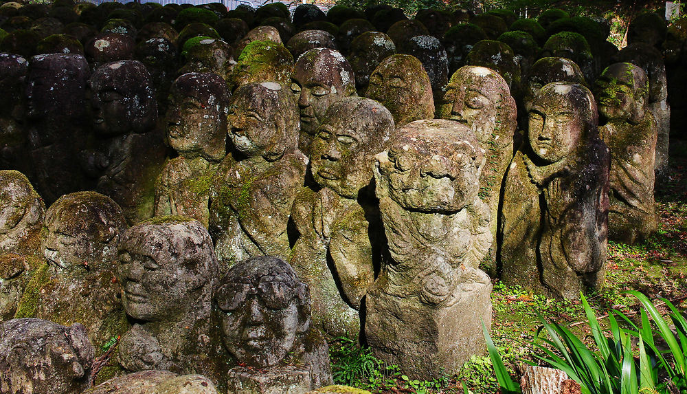 Le temple au 1200 statues à Arashiyama (Kyoto) - dekart