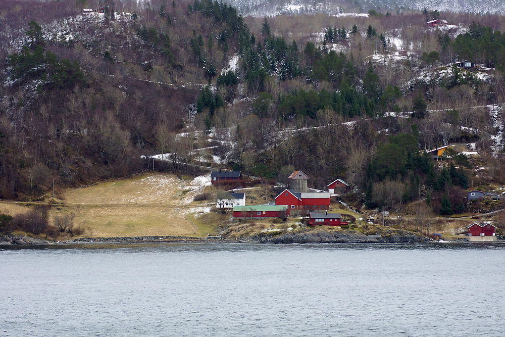 Express Côtier BERGEN / KIRKENES / BERGEN - cartesien