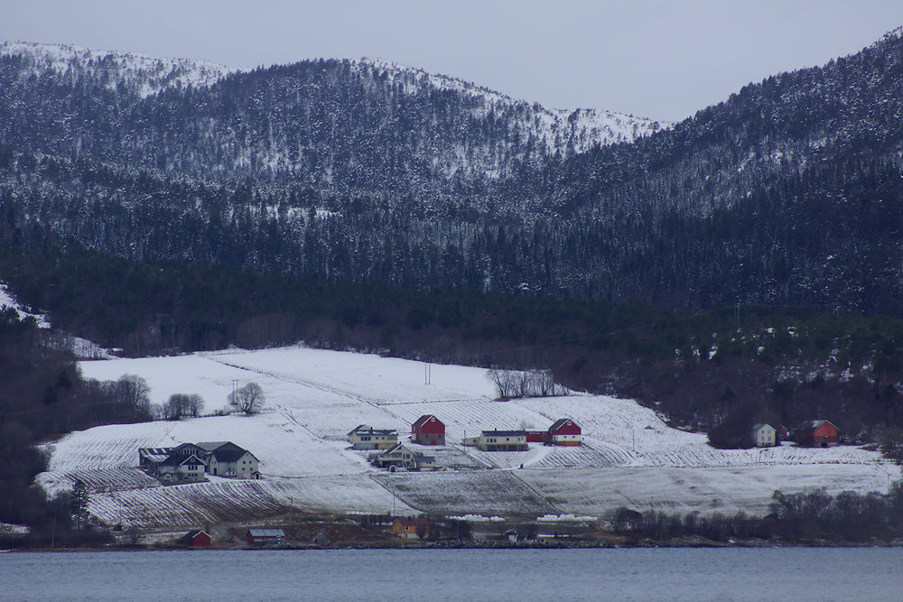 Express Côtier BERGEN / KIRKENES / BERGEN - cartesien