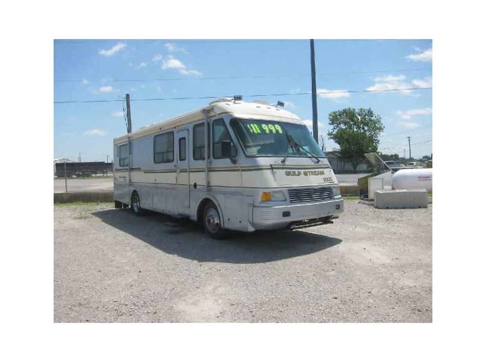 Re: Camping Car Américain Intégral (Poids lourd) - winnebago1