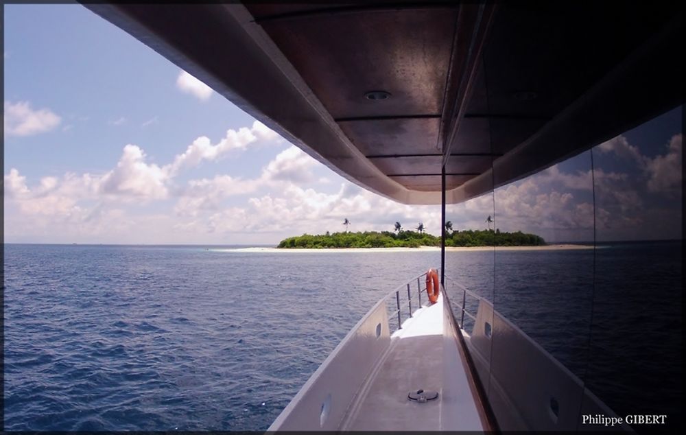 Effet Miroir :-) in board !! - Philomaldives Guide Maldives Effet Miroir :-) in board !! - Philomaldives Guide Maldives
