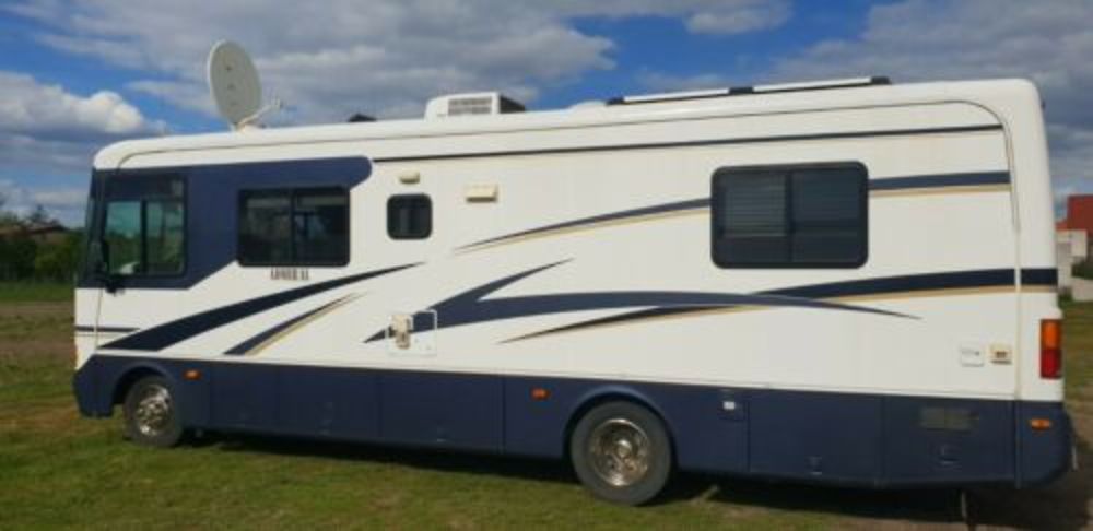 Re: Camping Car Américain Intégral (Poids lourd) - winnebago1