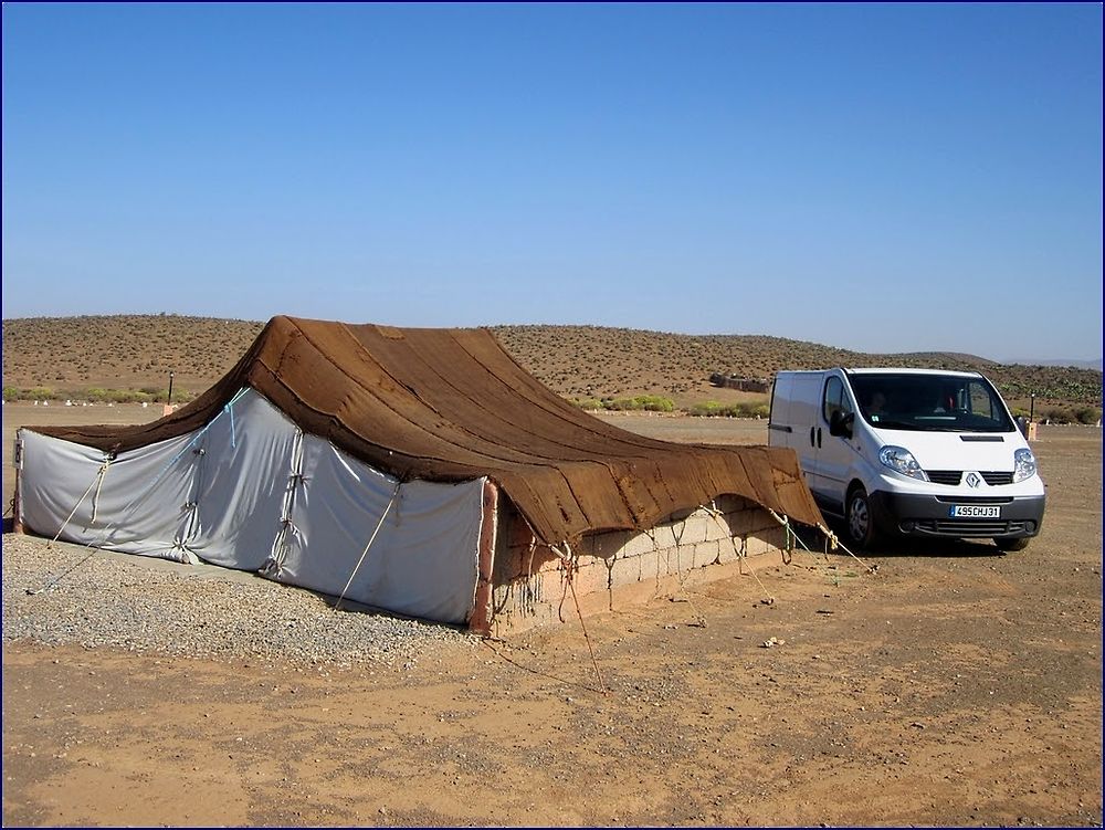 SAHARA OCCIDENTAL, road trip d' Agadir à la frontière de Mauritanie - triptrafic