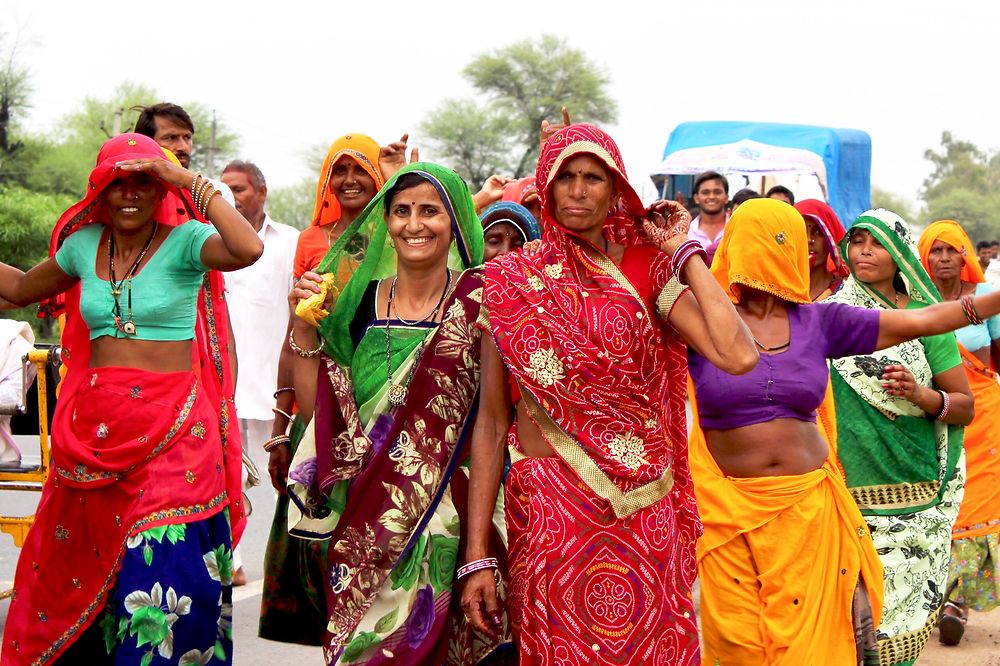 Re: Delhi, Vrindavan (festival d'Holi), Mathura, Agra, Varanasi, Delhi, Mumbai en vidéo - Audrey-Monbaillard